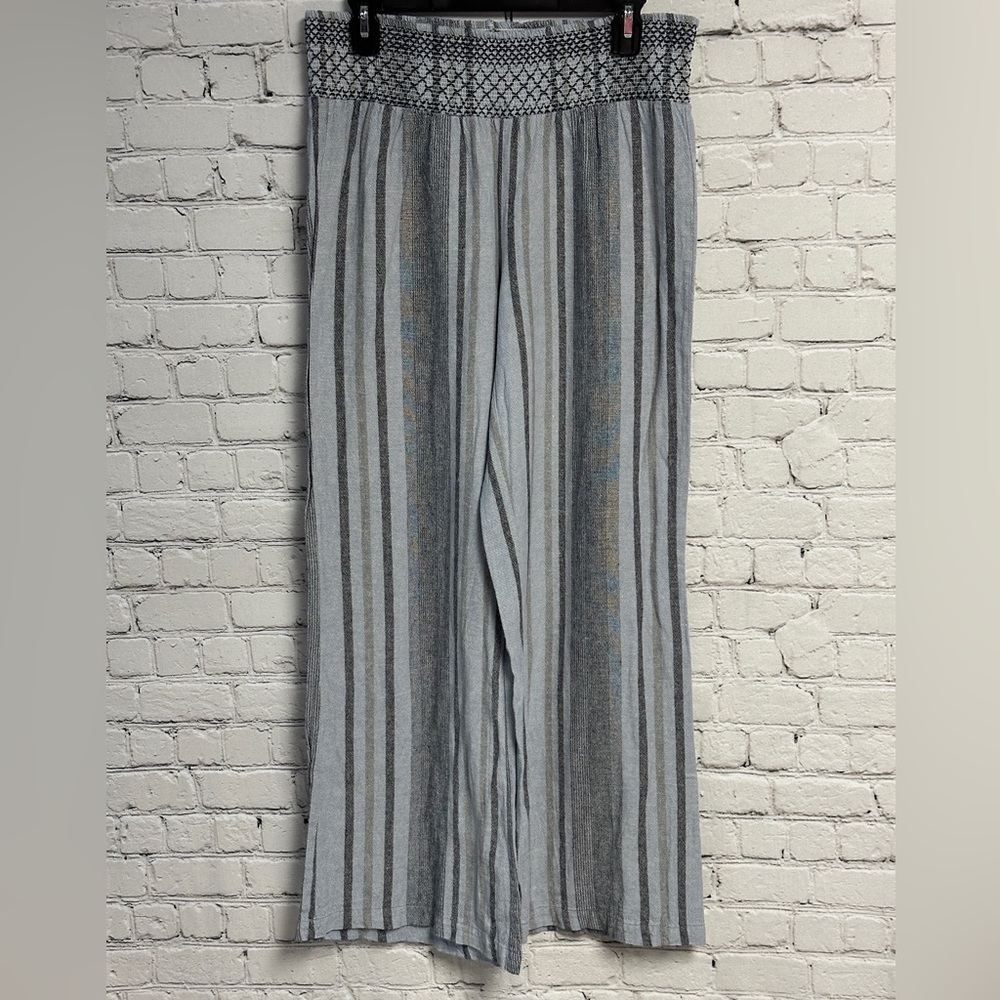 Gray Striped Wide Leg Pants - Picture 2 of 8